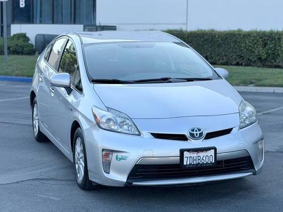 TOYOTA PRIUS PLUG-IN 2013 JTDKN3DP2D3044198 image